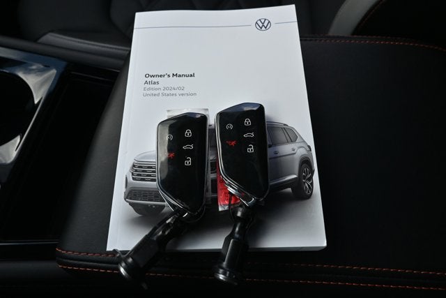 2024 Volkswagen Atlas 2.0T Peak Edition SE w/Technology