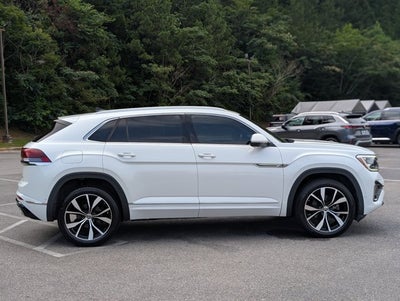2024 Volkswagen Atlas Cross Sport 2.0T SEL Premium R-Line