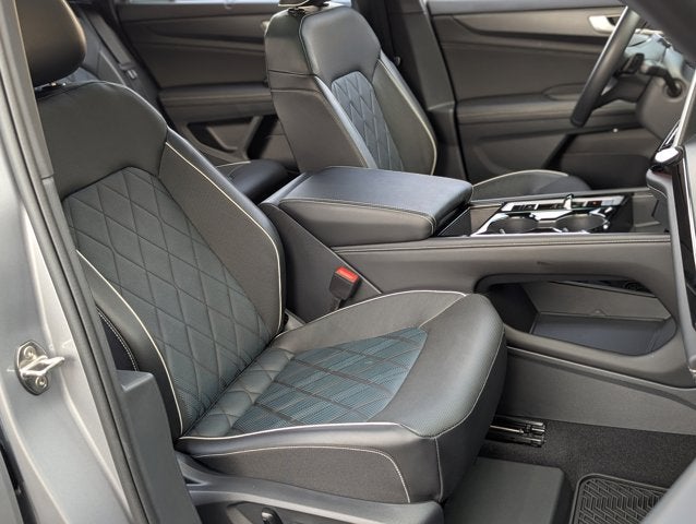 2024 Volkswagen Atlas Cross Sport 2.0T SEL Premium R-Line