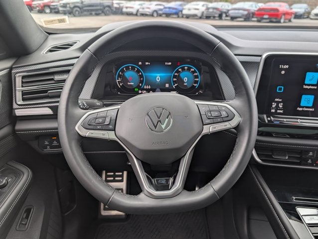 2025 Volkswagen Atlas Cross Sport 2.0T SEL Premium R-Line