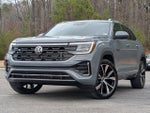 2025 Volkswagen Atlas Cross Sport 2.0T SEL Premium R-Line