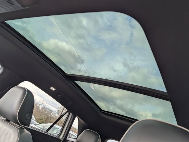 2024 Volkswagen Atlas Cross Sport 2.0T SEL Premium R-Line