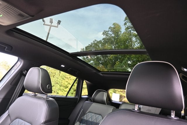 2024 Volkswagen Atlas Cross Sport 2.0T SEL Premium R-Line