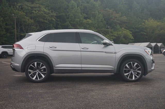 2024 Volkswagen Atlas Cross Sport 2.0T SEL Premium R-Line