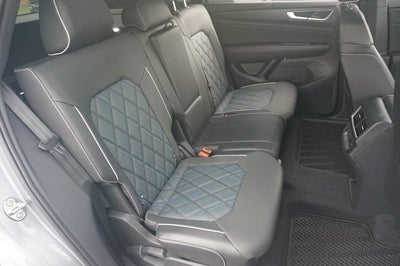 2024 Volkswagen Atlas Cross Sport 2.0T SEL Premium R-Line