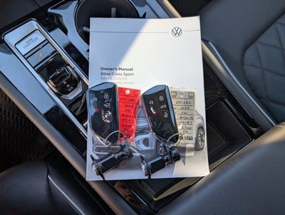 2024 Volkswagen Atlas Cross Sport 2.0T SEL Premium R-Line