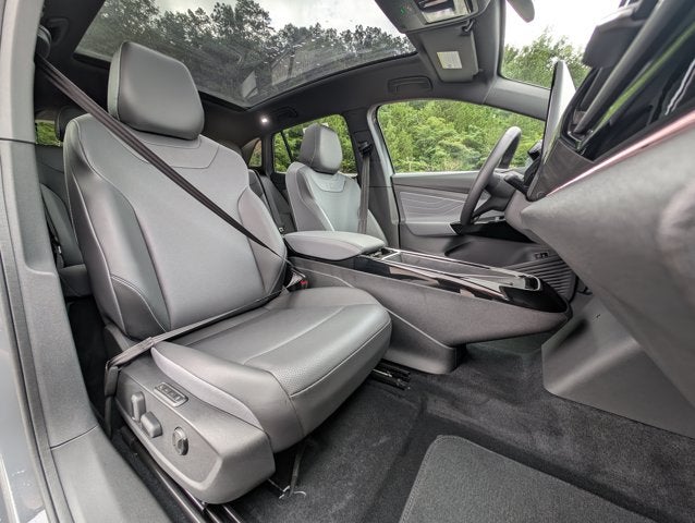 2023 Volkswagen ID.4 Pro S Plus