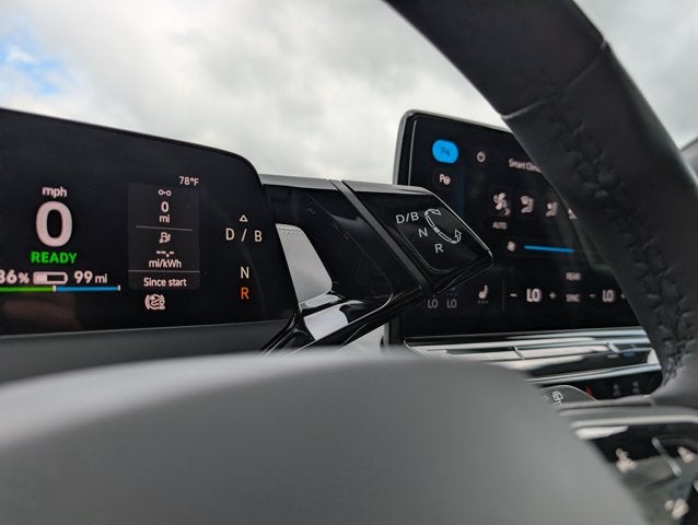 2023 Volkswagen ID.4 Pro S Plus