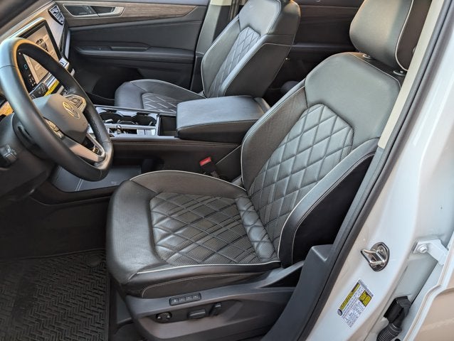 2024 Volkswagen Atlas 2.0T SEL Premium R-Line