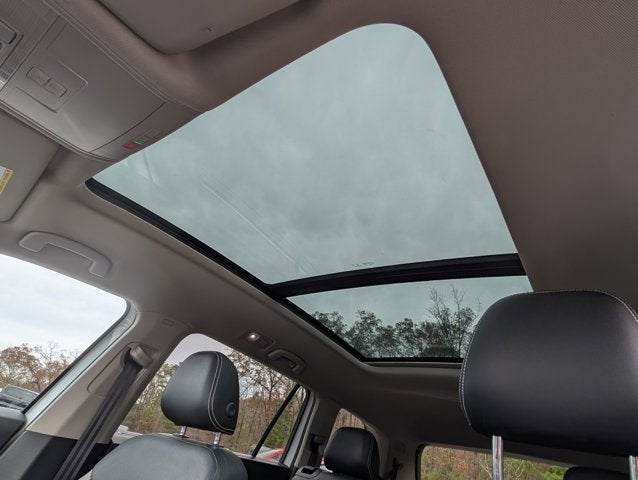 2023 Volkswagen Atlas 3.6L V6 SEL Premium R-Line