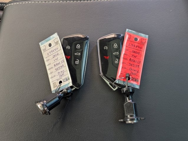 2024 Volkswagen Atlas Cross Sport 2.0T SE w/Technology