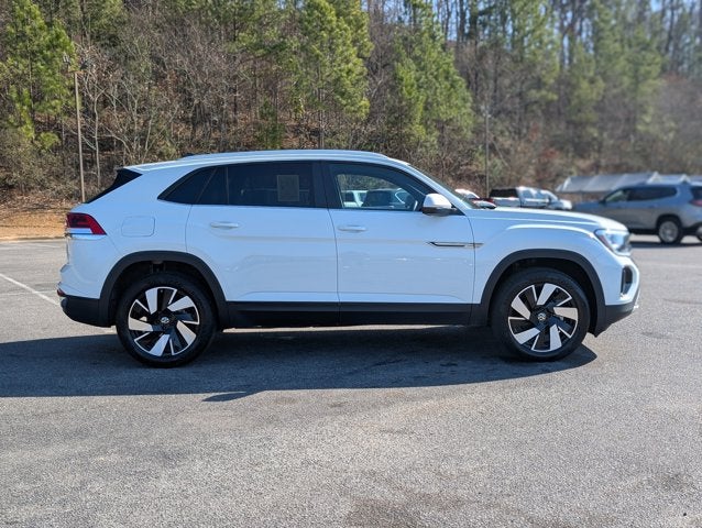 2025 Volkswagen Atlas Cross Sport 2.0T SE w/Technology