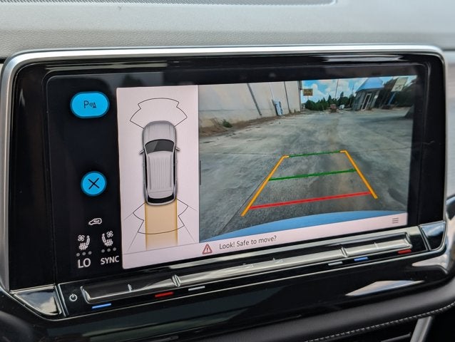 2025 Volkswagen Atlas Cross Sport 2.0T SE w/Technology