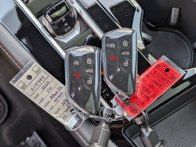 2025 Volkswagen Atlas Cross Sport 2.0T SE w/Technology