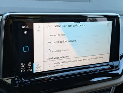 2025 Volkswagen Atlas Cross Sport 2.0T SE w/Technology