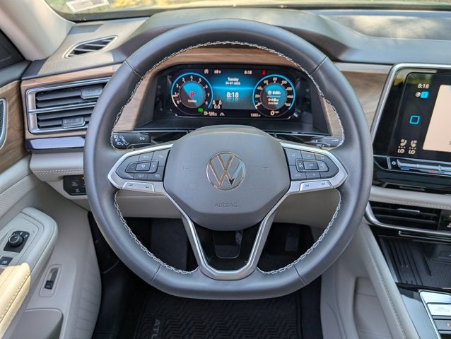 2025 Volkswagen Atlas 2.0T SE w/Technology
