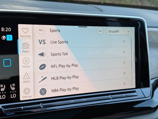 2025 Volkswagen Atlas 2.0T SE w/Technology