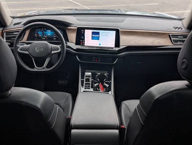 2024 Volkswagen Atlas 2.0T SE w/Technology