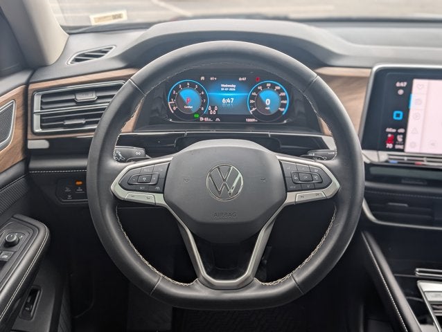 2024 Volkswagen Atlas 2.0T SE w/Technology