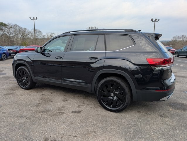 2025 Volkswagen Atlas 2.0T SE w/Technology