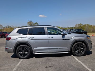 2021 Volkswagen Atlas 3.6L V6 SE w/Technology R-Line