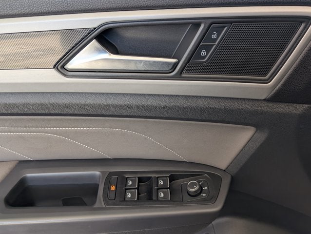 2021 Volkswagen Atlas 3.6L V6 SE w/Technology R-Line