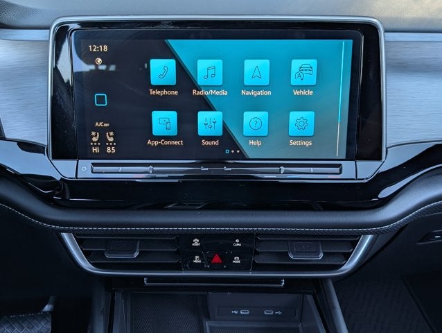 2024 Volkswagen Atlas Cross Sport 2.0T SE w/Technology