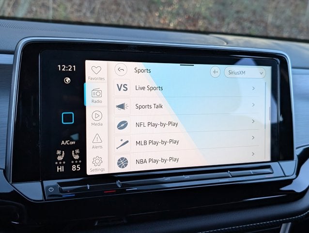 2024 Volkswagen Atlas Cross Sport 2.0T SE w/Technology