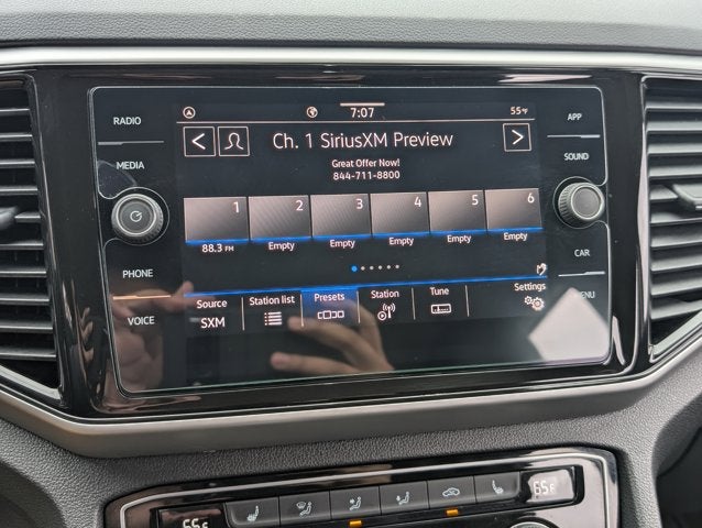 2022 Volkswagen Atlas 3.6L V6 SE w/Technology