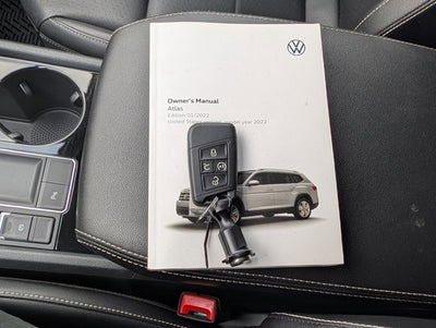 2022 Volkswagen Atlas 3.6L V6 SE w/Technology