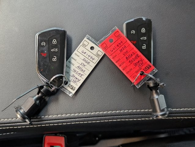 2024 Volkswagen Atlas 2.0T SE w/Technology