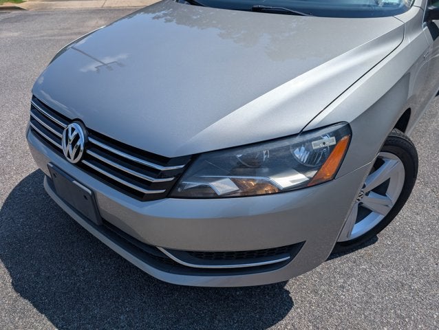 2014 Volkswagen Passat S