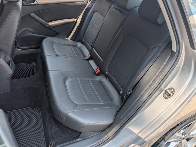 2014 Volkswagen Passat S
