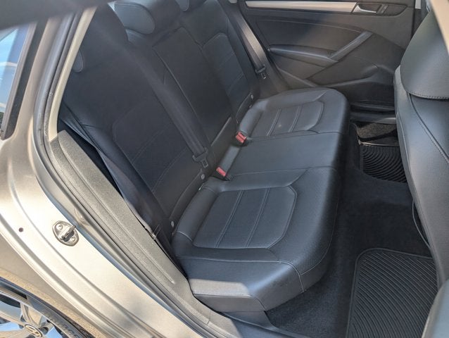2014 Volkswagen Passat S
