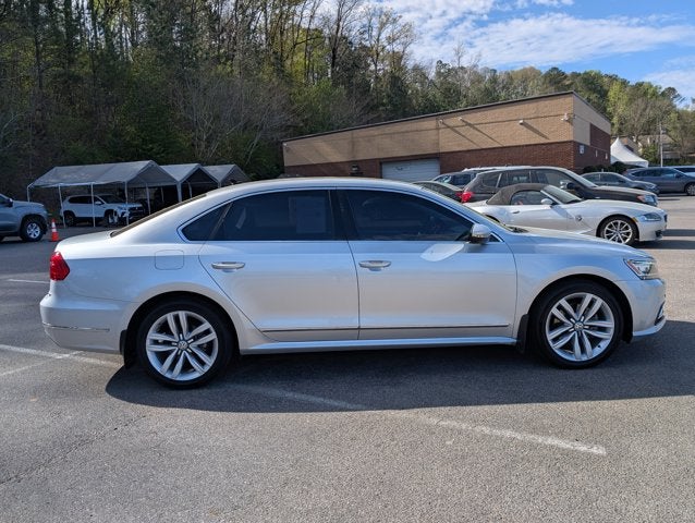 2016 Volkswagen Passat 1.8T SEL
