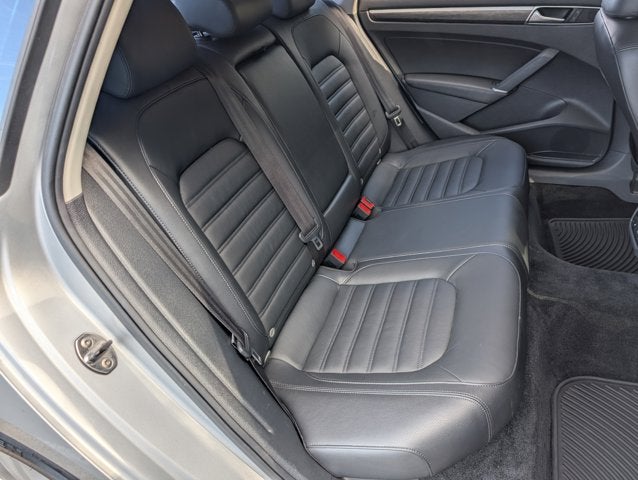 2016 Volkswagen Passat 1.8T SEL