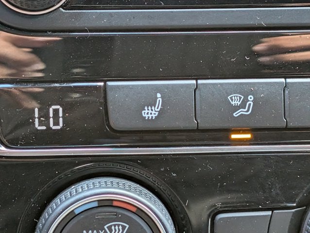 2016 Volkswagen Passat 1.8T SEL