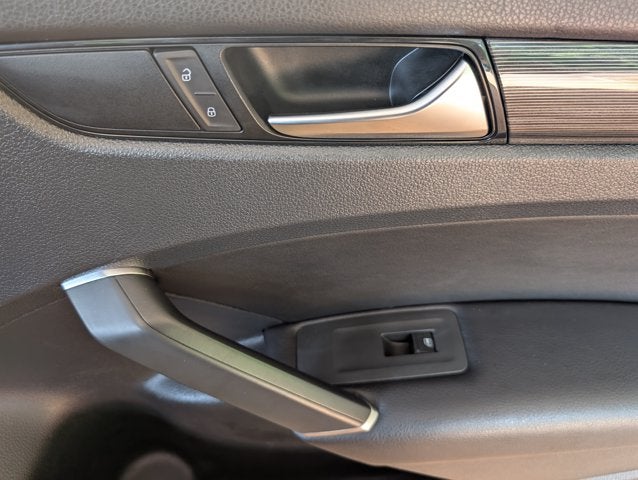 2020 Volkswagen Passat 2.0T R-Line