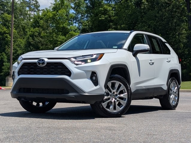 2025 Toyota RAV4 XLE Premium