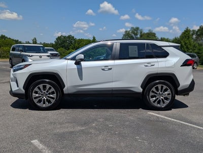 2025 Toyota RAV4 XLE Premium
