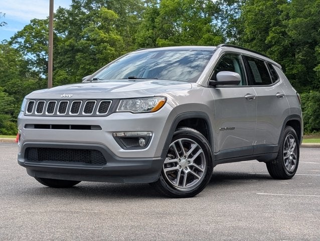 2020 Jeep Compass Latitude w/Sun/Wheel Pkg