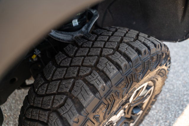 2025 Chevrolet Silverado 1500 ZR2