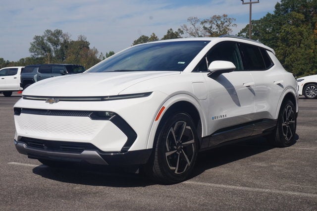 2025 Chevrolet Equinox EV LT