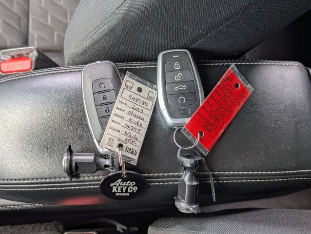 2023 Nissan Kicks SV