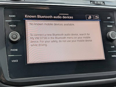 2022 Volkswagen Tiguan SE