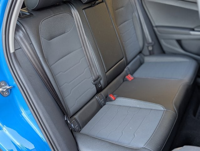 2025 Volkswagen Taos SE Black