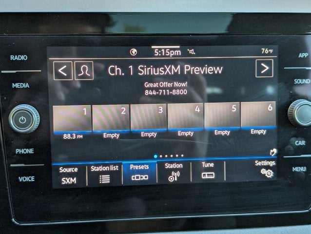 2025 Volkswagen Taos SE Black