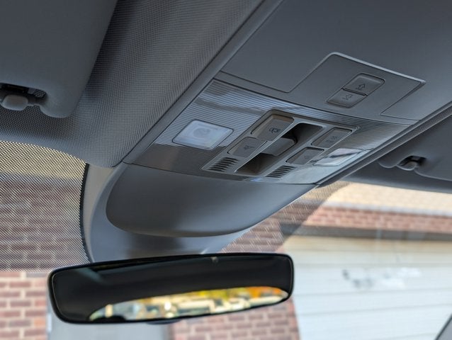 2025 Volkswagen Taos SE Black