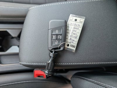 2025 Volkswagen Taos SE Black