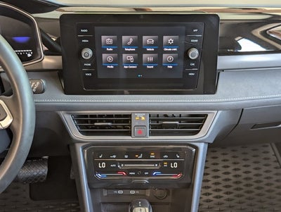 2025 Volkswagen Taos SE Black